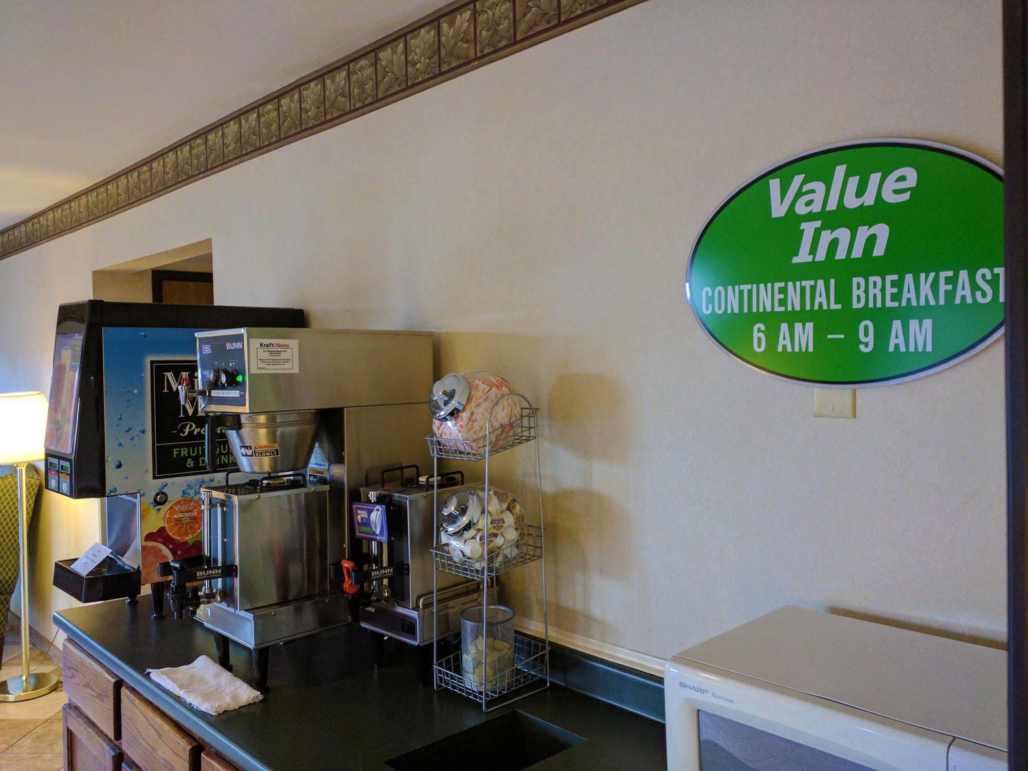 Value Inn Harrisburg-York Valley Green Exterior foto