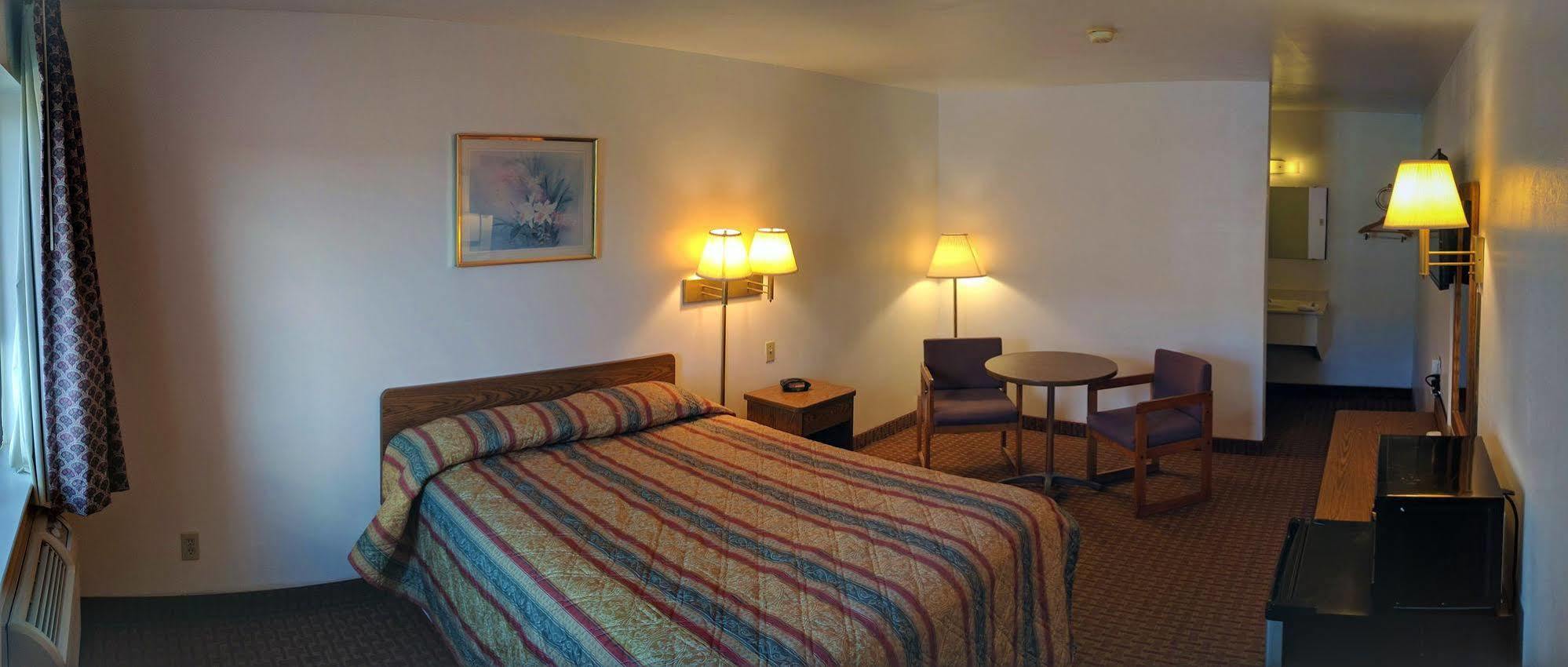 Value Inn Harrisburg-York Valley Green Exterior foto